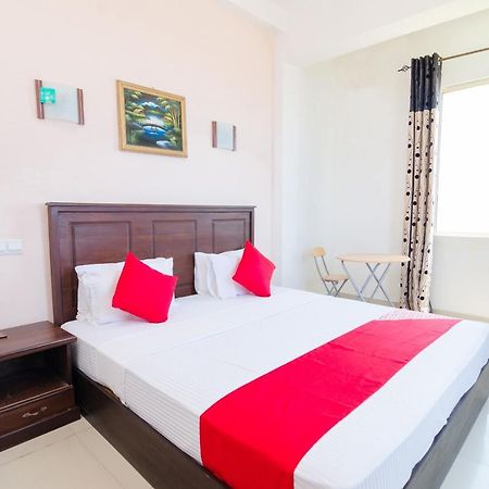 Hotel Coral Breeze Colombo Extérieur photo